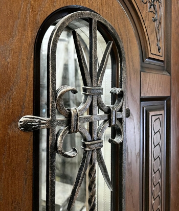 Двери с ковкой и стеклом Двери с ковкой и стеклом